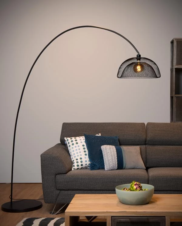 Lucide MESH - Booglamp - 1xE27 - Zwart - sfeer 4
